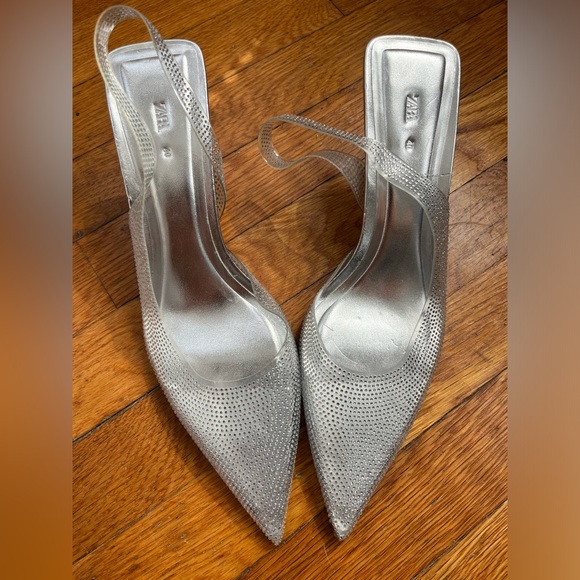 Zara clear vinyl & silver rhinestone pointed toe heels size 40 - Picture 2 of 7